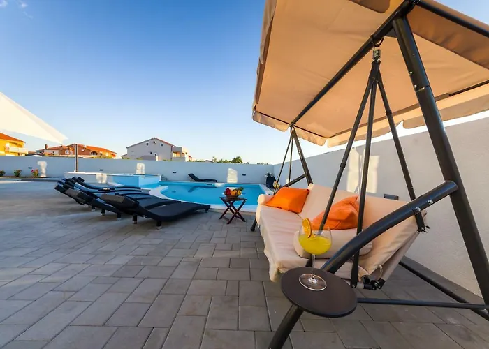 Apartments Menalo