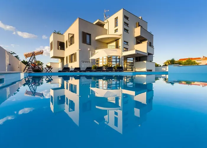 Apartments Menalo